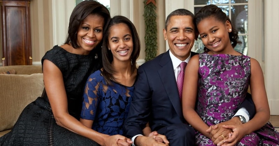 Open Letter from Bush Daughters Aims to Impart Wisdom and Advice to Obama Daughters