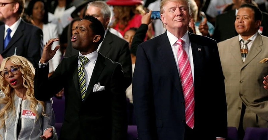Survey: Evangelical Leaders Really Don’t Want to Endorse Politicians