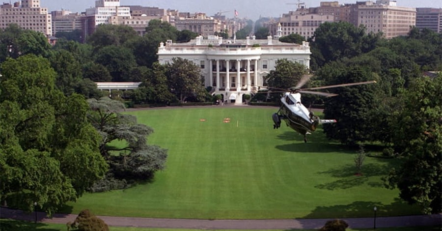 In Touching Letter, Young Boy Offers to Mow White House Lawn