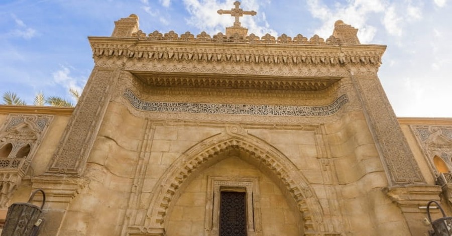 Female Pastors Ministering to Christians Remaining in Middle East