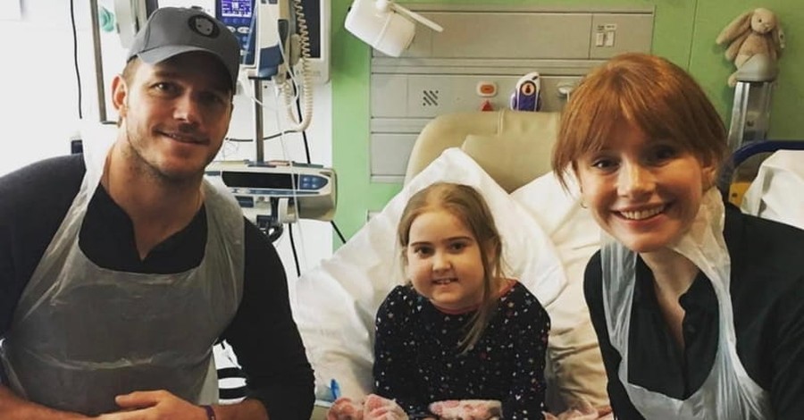 Christian Actor Chris Pratt Spreads Cheer to Hospitalized Children