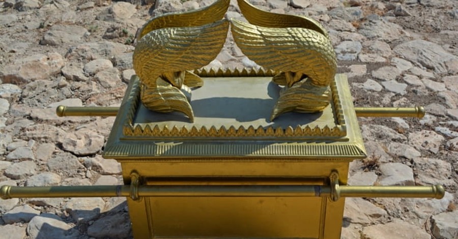Archaeologists Find Clues in Search for Ark of the Covenant