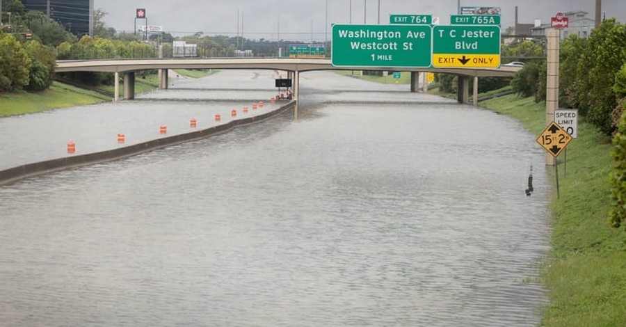 Christian Leaders Respond to Hurricane Harvey Devastation in Texas