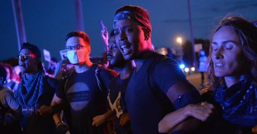 Dozens Arrested after St. Louis Protests Turn Violent