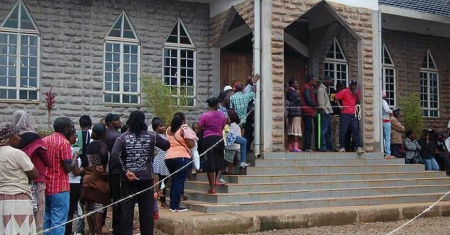 Kenyan Police Kill Dozens of Protesters before Election