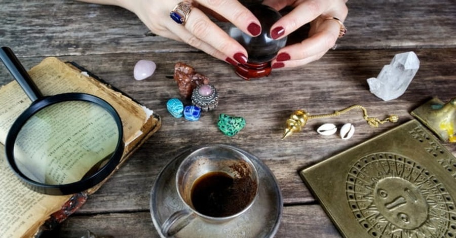 More and More Millennials are Turning to Witchcraft in Place of Religion
