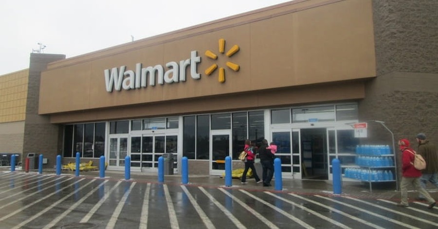 Colorado: 3 Dead after Shooting at Denver Area Walmart