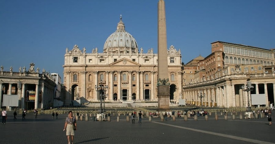 ISIS Threatens to Attack Vatican on Christmas - Christian News Headlines