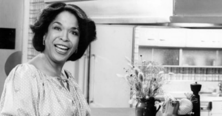 'Touched by an Angel' Star Della Reese Dies at 86
