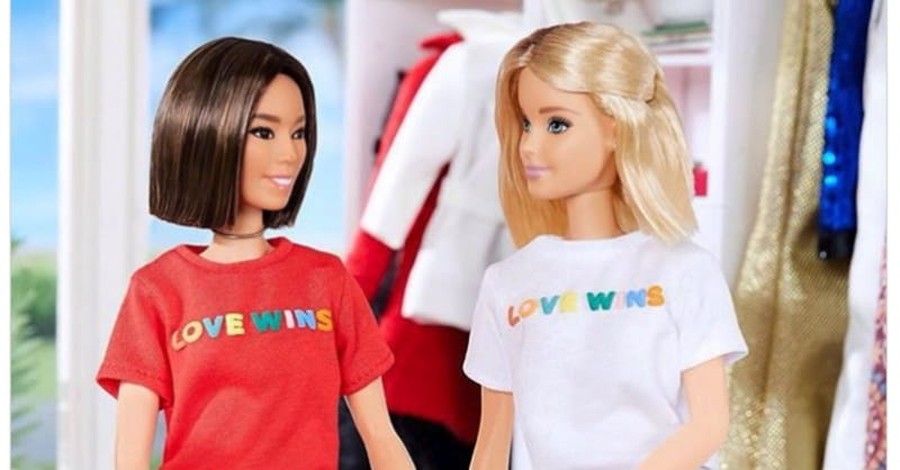 Barbie Dolls Promote LGBT Agenda by Wearing ‘Love Wins’ Shirts