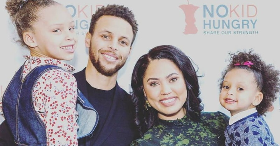 Christian NBA Star Steph Curry and Wife Announce They are Expecting Third Child