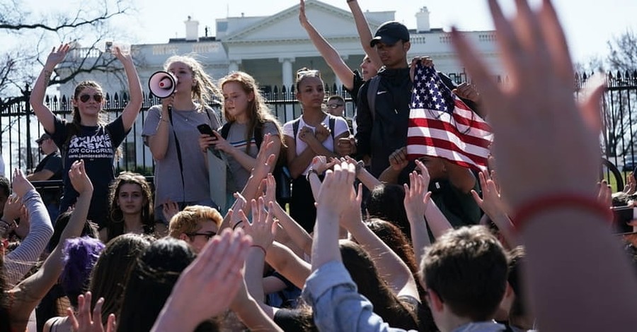 Urged by Their Youth, Faith Groups Flocked to the March for Our Lives