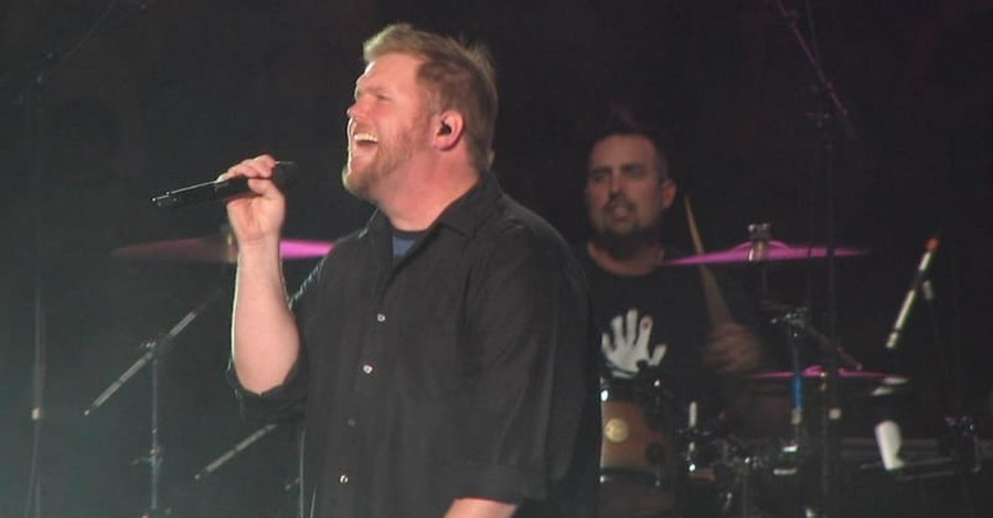 Oklahoma Gov. Makes 'I Can Only Imagine' Official State Inspirational Song
