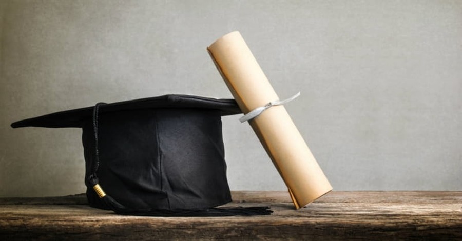 More Seminary Students Leave the Master of Divinity Behind