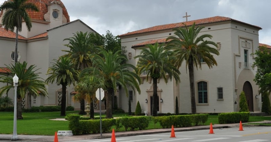 Justices Deny Bid from Dissident South Carolina Churches to Keep Buildings