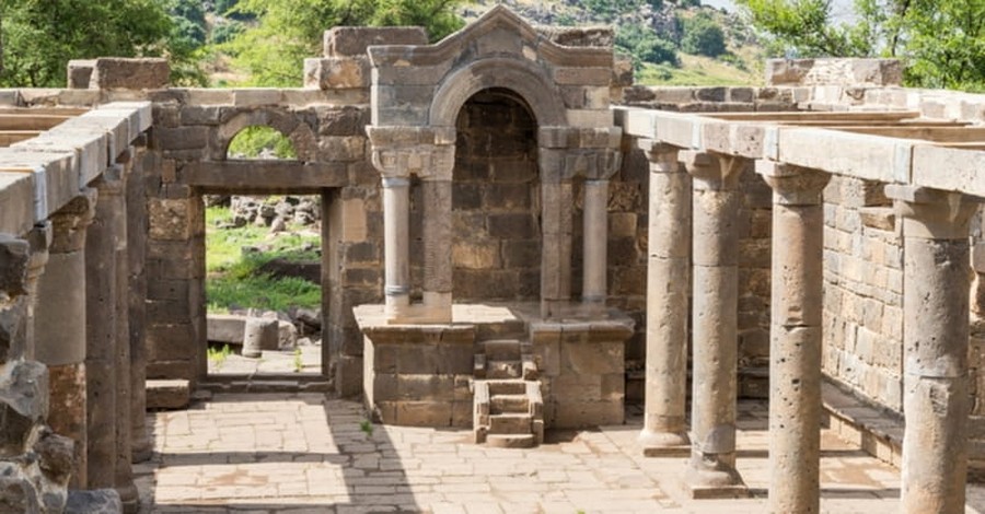 Archeologists Discover Biblical Gate Related to 12 Tribes of Israel