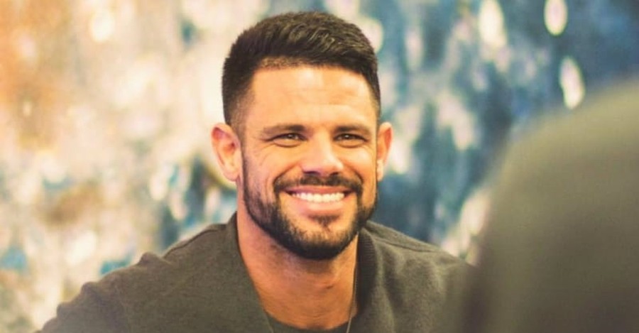 Pastor Steven Furtick on Doubting: 'Faith is Not the Absence of Doubt'
