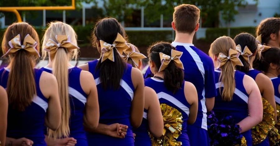 Christian Cheerleaders Win Right to Include Bible Verses on Banners