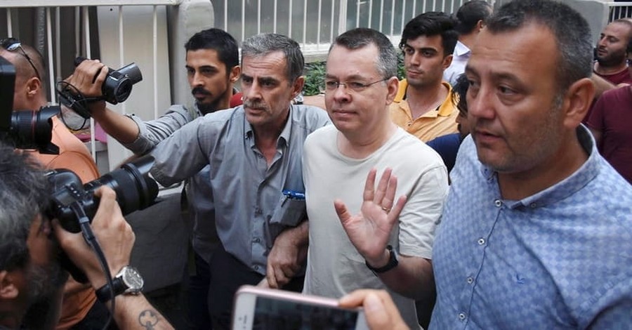 Pompeo: US ‘Sparing No Effort’ for Return of Pastor Detained in Turkey