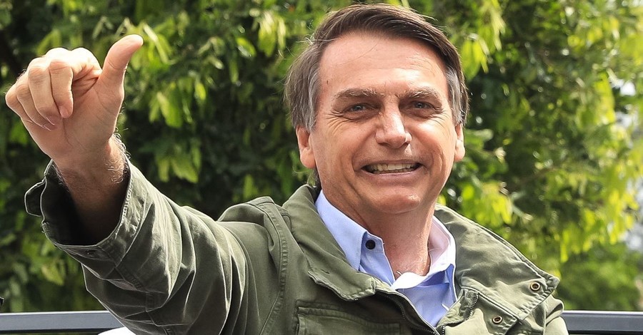 Evangelicals Help Elect Catholic President in Brazil