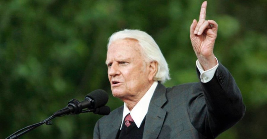 10 Quotes by and about Billy Graham on the 100th Anniversary of His Birth