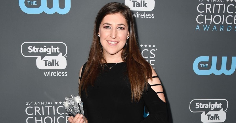 <em>Big Bang Theory</em>'s Mayim Bialik Tells Parents Not to Use the Bible to Condone Spanking