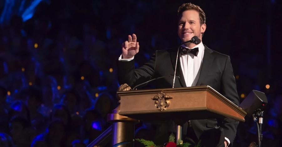 Chris Pratt Gives Impassioned Recitation of the Gospel of Luke at Disneyland's Candlelight Ceremony