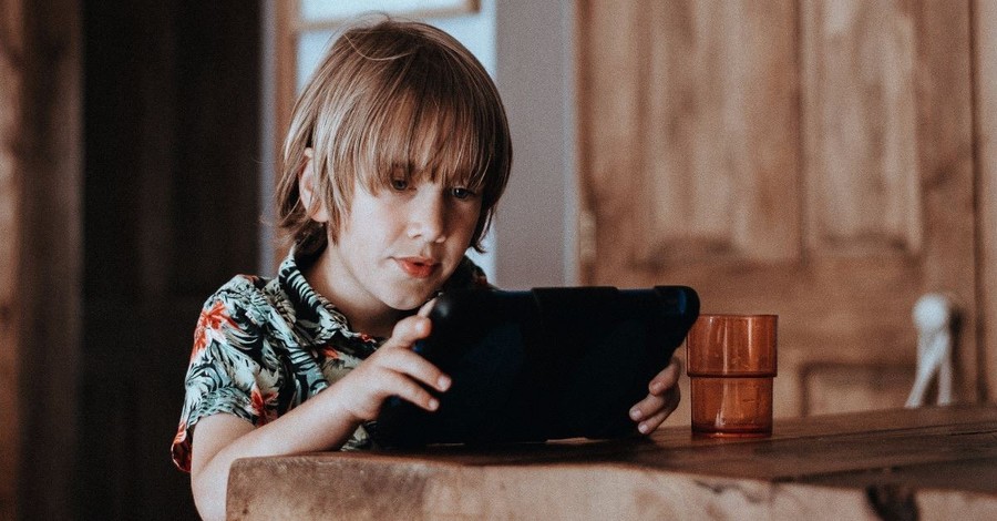 Are Screens Affecting Our Children’s Brains?