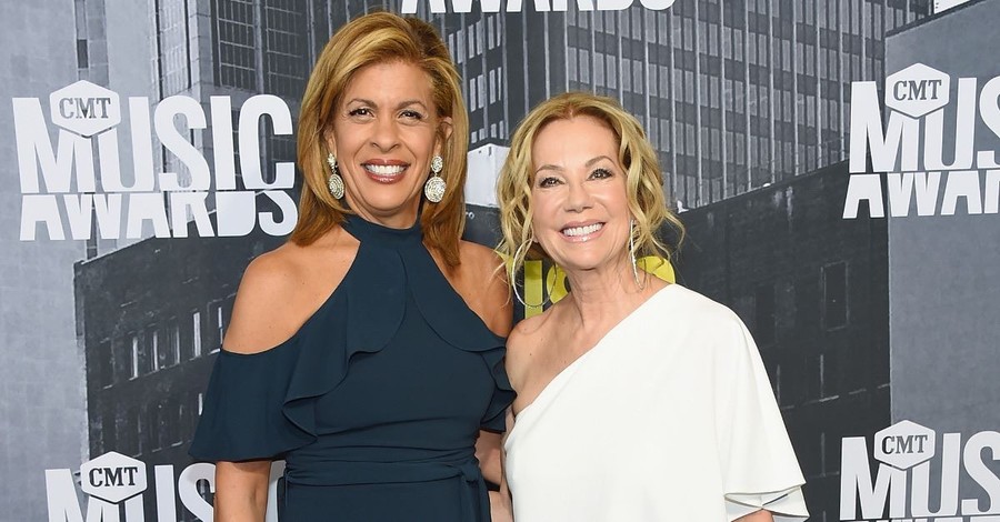Kathie Lee Gifford to Leave the <em>Today Show</em> after More than a Decade on the Air