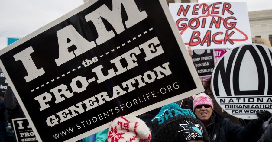 Mother and Teen Daughters Create Pro-Life Fashion Line Just in Time for March for Life 2019