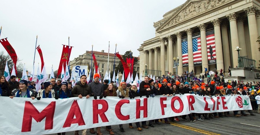 At March for Life, Crowd Cheers for Anti-Abortion Gains — and Trump