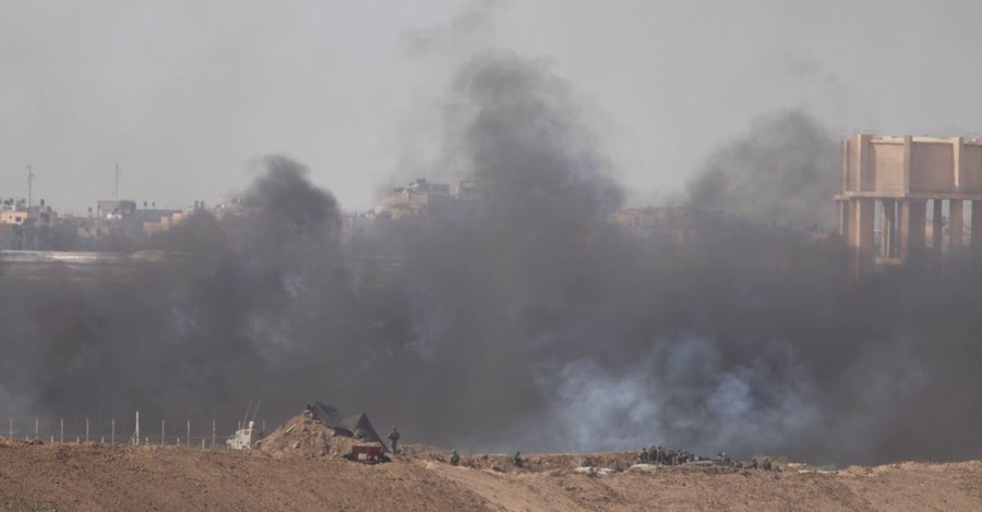 Israel Bombs the Gaza Strip after Hamas Rocket Attacks