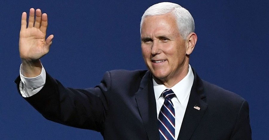 Thousands of Christians Urge Christian School to Disinvite Mike Pence