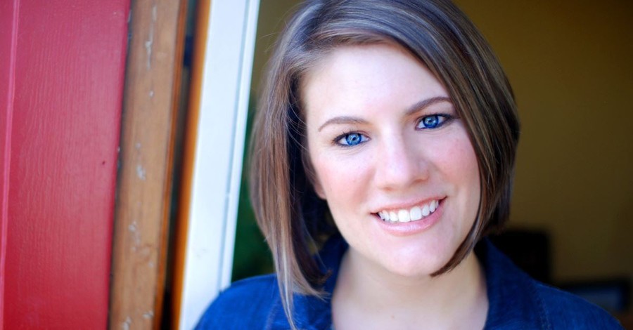 Progressive Christian Leader Rachel Held Evans Dies at 37