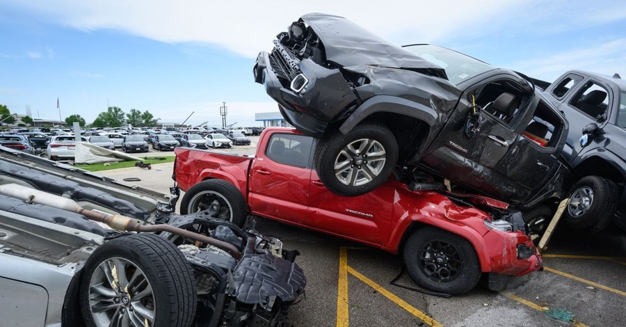Truck Driver Survives Missouri Tornado: ‘I’m Just Glad God Was with Me Tonight’