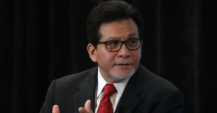 Former Attorney General Alberto Gonzales Speaks on the Inadequacies of the U.S. Immigration System