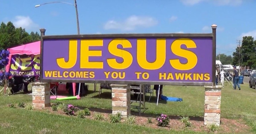 City Removes Church’s ‘Jesus Welcomes You’ Sign to Build Road