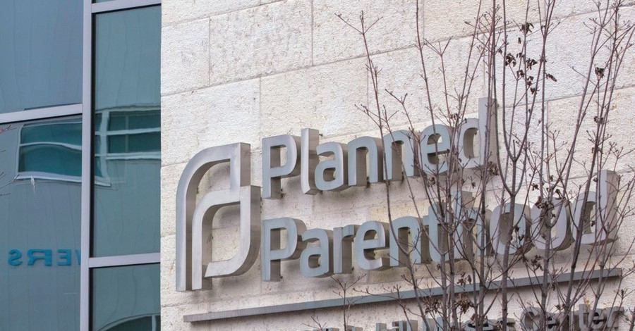 Ninth Circuit Blocks Trump Rule Defunding Planned Parenthood