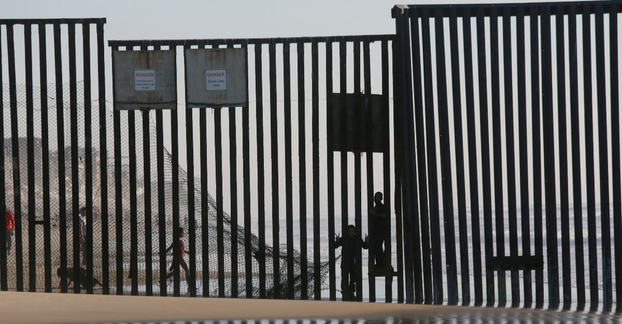 Authorities Investigate Claims of Migrants Buying Children in Mexico to Cross the U.S. Border
