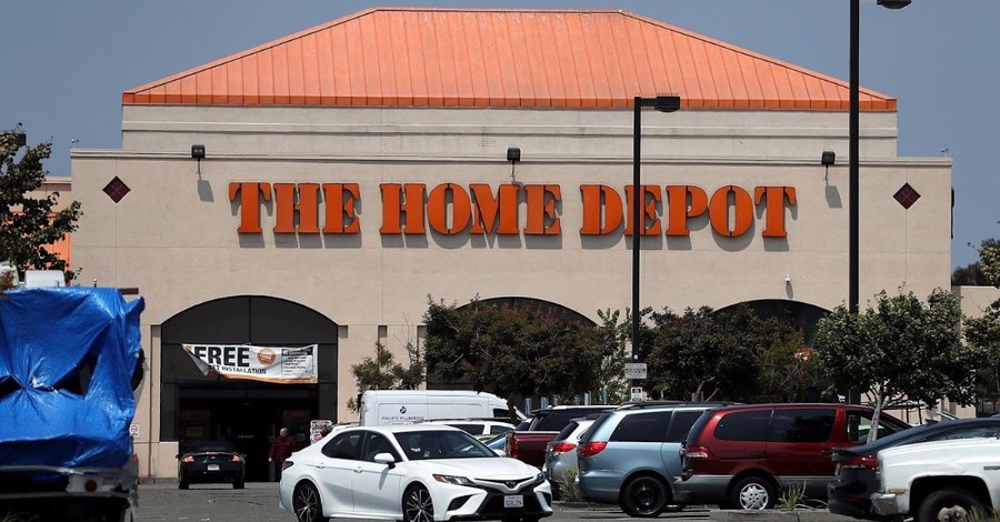 Popular Internet Pastor Calls Liberals Boycotting Home Depot 'Buck Wild Crazy'