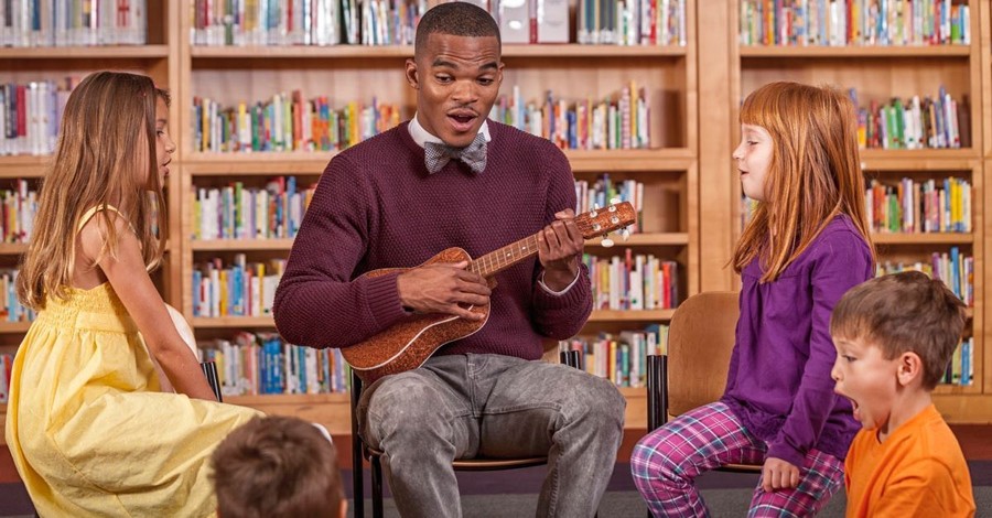Kids Group Volunteers Banned from Library for Singing Christian Songs with Children