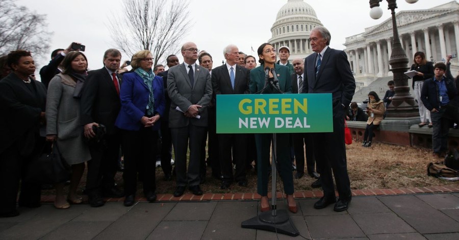 40 Percent of White Evangelicals Support the Green New Deal, Survey Finds