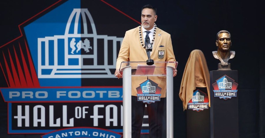 New Football Hall of Famer Kevin Mawae: Life’s Purpose Is ‘Sharing the Gospel’