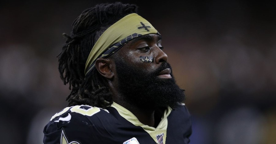 NFL Player Demario Davis Wins Appeal, Does Not Have to Pay Fine for Wearing 'Man of God' Headband