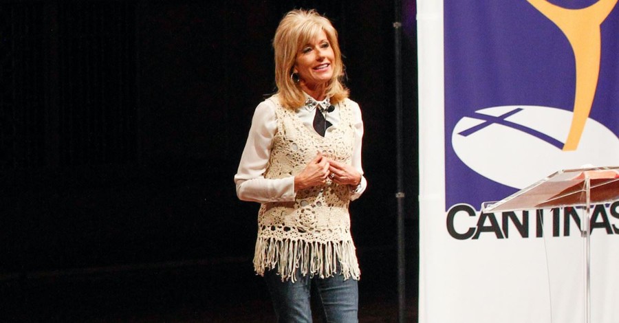 Beth Moore Responds to John MacArthur: 'I Did Not Surrender to a Calling of Man'