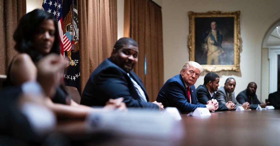 President Trump Meets With Black Leaders to Discuss Police Reform, Anti-Racism
