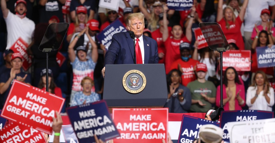 At Rally, Trump Warns that Biden Will 'Subsidize Late-Term Abortion,' Appoint 'Radical' Judges