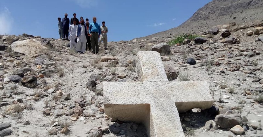 University of Baltistan Skardu, 1,200 year old marble cross is found in Pakistan