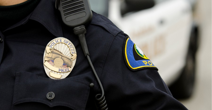 Louisville Pays $75K Settlement to Cop Suspended for Praying outside Abortion Clinic