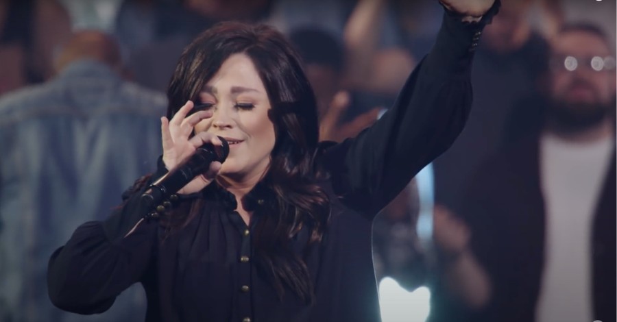 Over 100 Virtual Choirs Cover Elevation Worship's 'The Blessing'